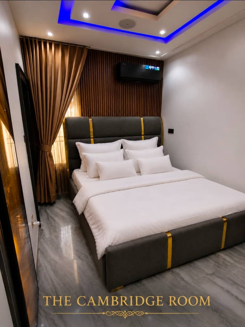 The Cambridge Room at The Sterling Suite Mararaba
